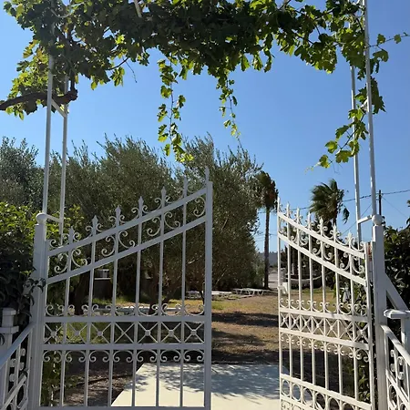 Captains Quarters Rhodes *