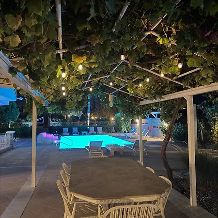 Captains Quarters Rhodes Villa